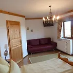 Weingut- Gästezimmer Marko Apartment