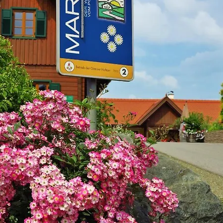 Weingut- Gaestezimmer Marko ליוצכאך