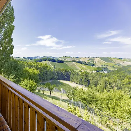 Weingut- Gaestezimmer Marko