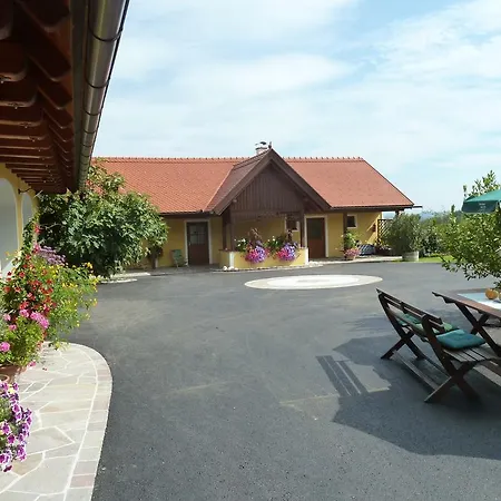 公寓 Weingut- Gaestezimmer Marko *