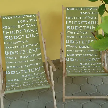Weingut- Gaestezimmer Marko